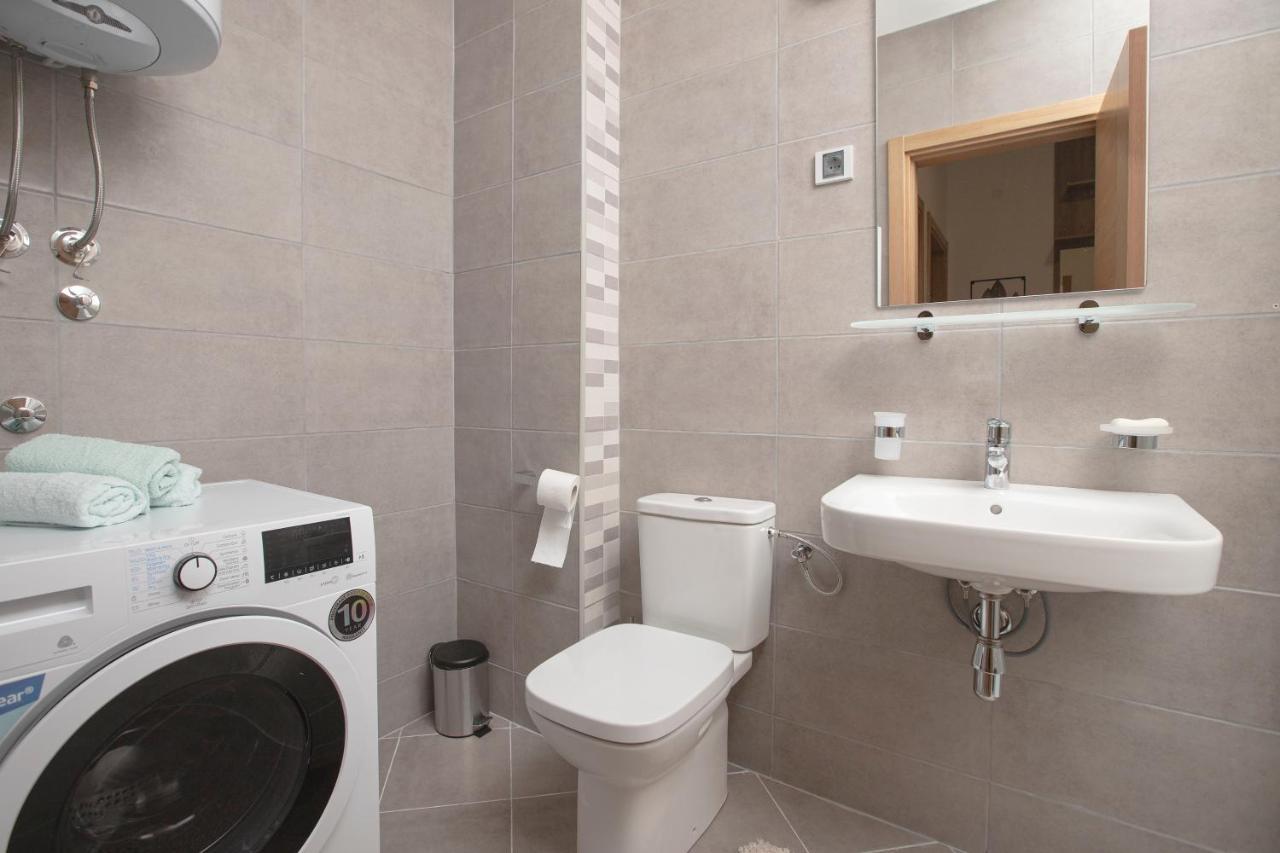 Piskalina Apartment Тиват Екстер'єр фото